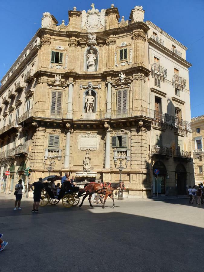 Penthouse Luxury Quattro Canti Palermo Exterior photo